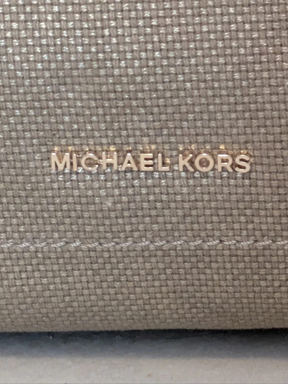 Michael Kors Isla Tote